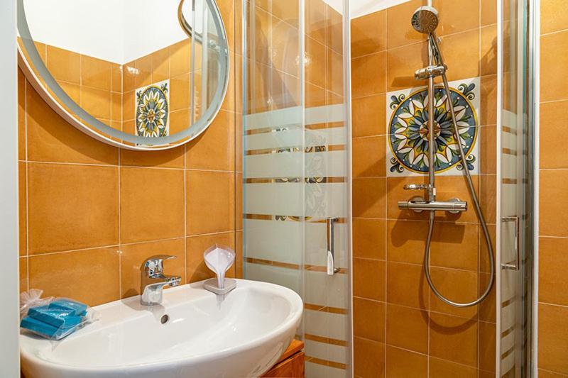 Ghe Sem Morazzone B&B Gazzada ภายนอก รูปภาพ