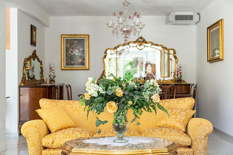Ghe Sem Morazzone B&B Gazzada ภายนอก รูปภาพ
